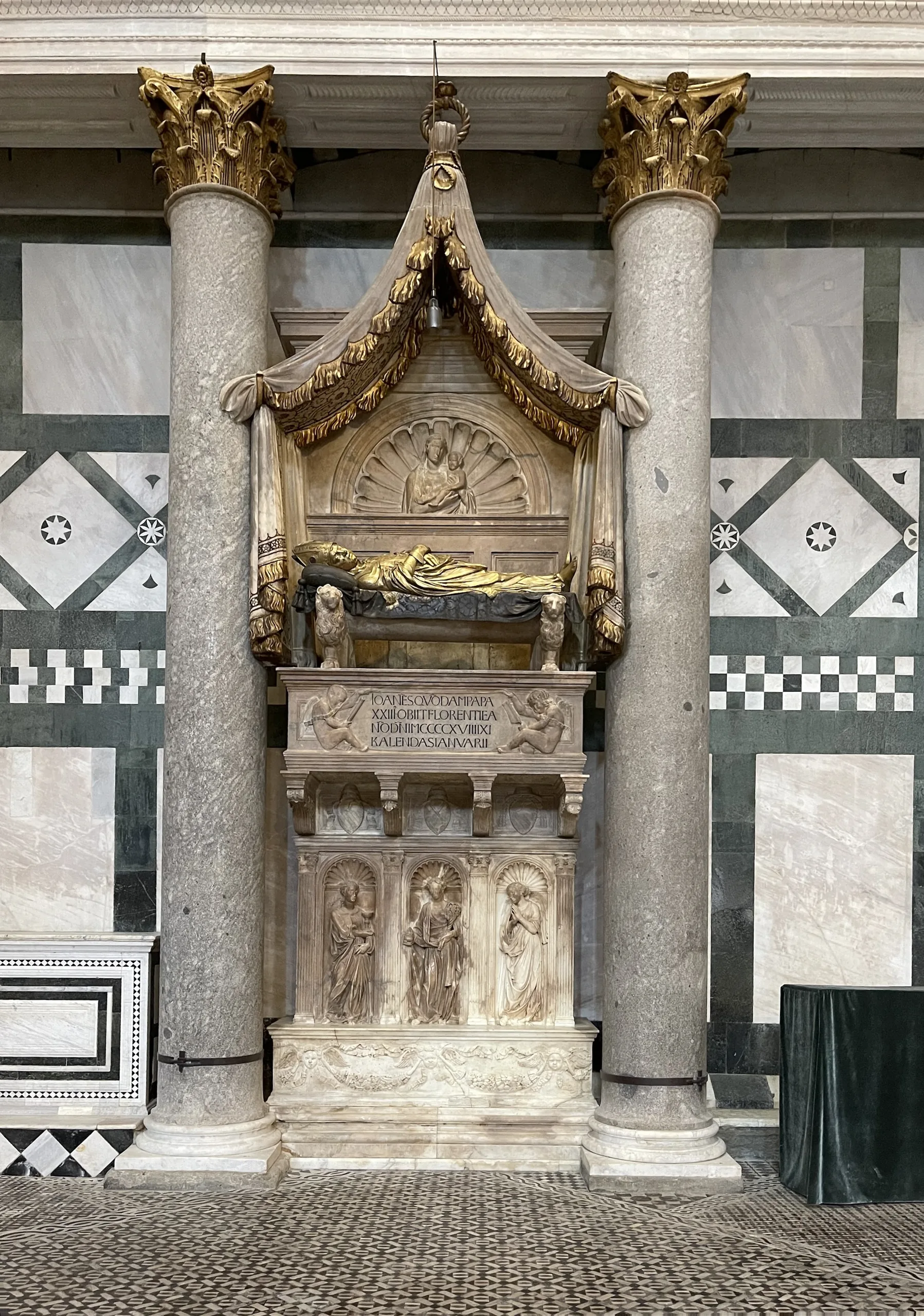 The tomb of Antipope John XXIII by Donatello and Michelozzo in the Florence Baptistery
