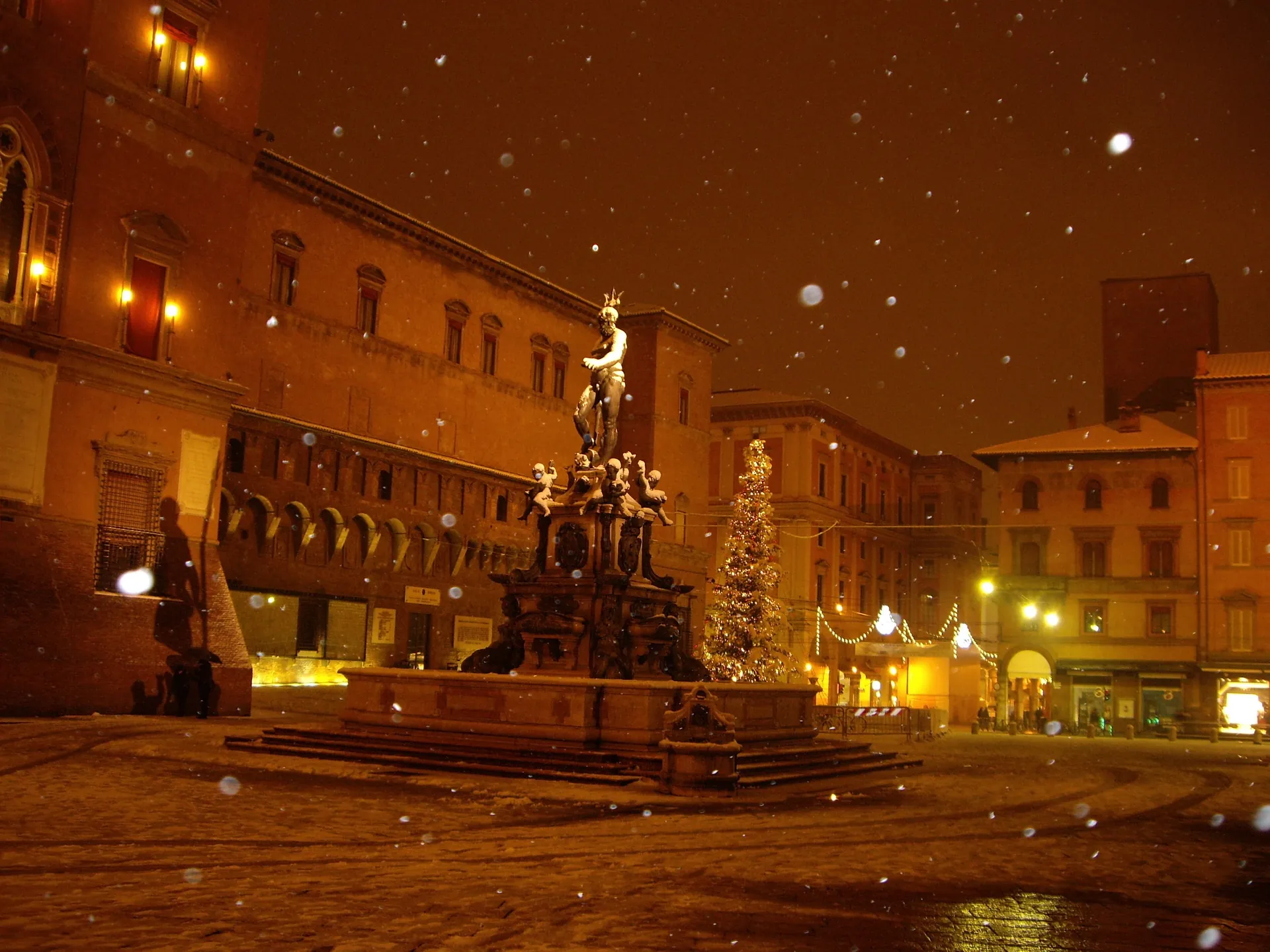 The square under snow