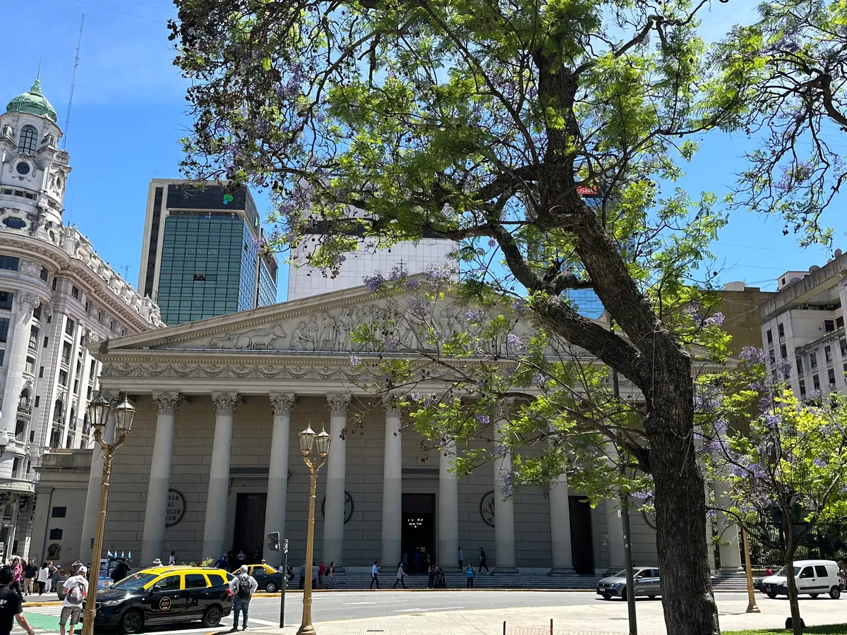The twelve-column neoclassical colonnade of the Metropolitan Cathedral, Buenos Aires.