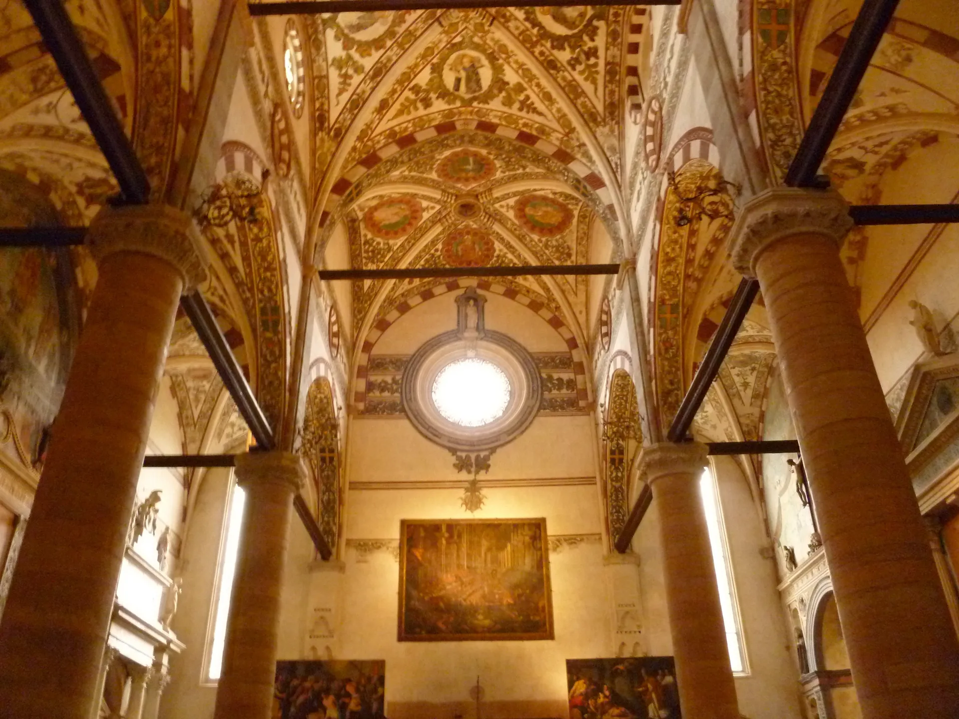 The nave of Santa Anastasia in Verona looking back toward its rose window